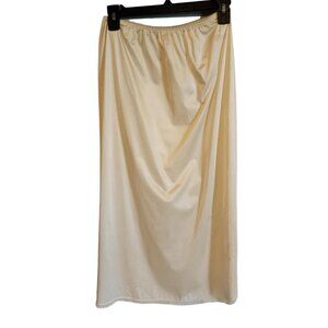 EUC Vanity Fair Long Slip in Cream with side slit